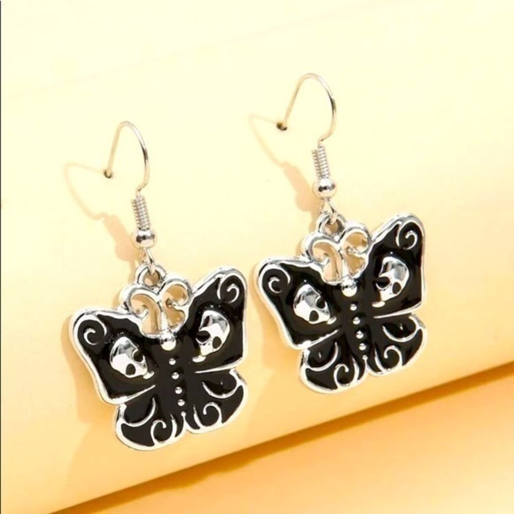 New Dead 💀 head moth drop earrings